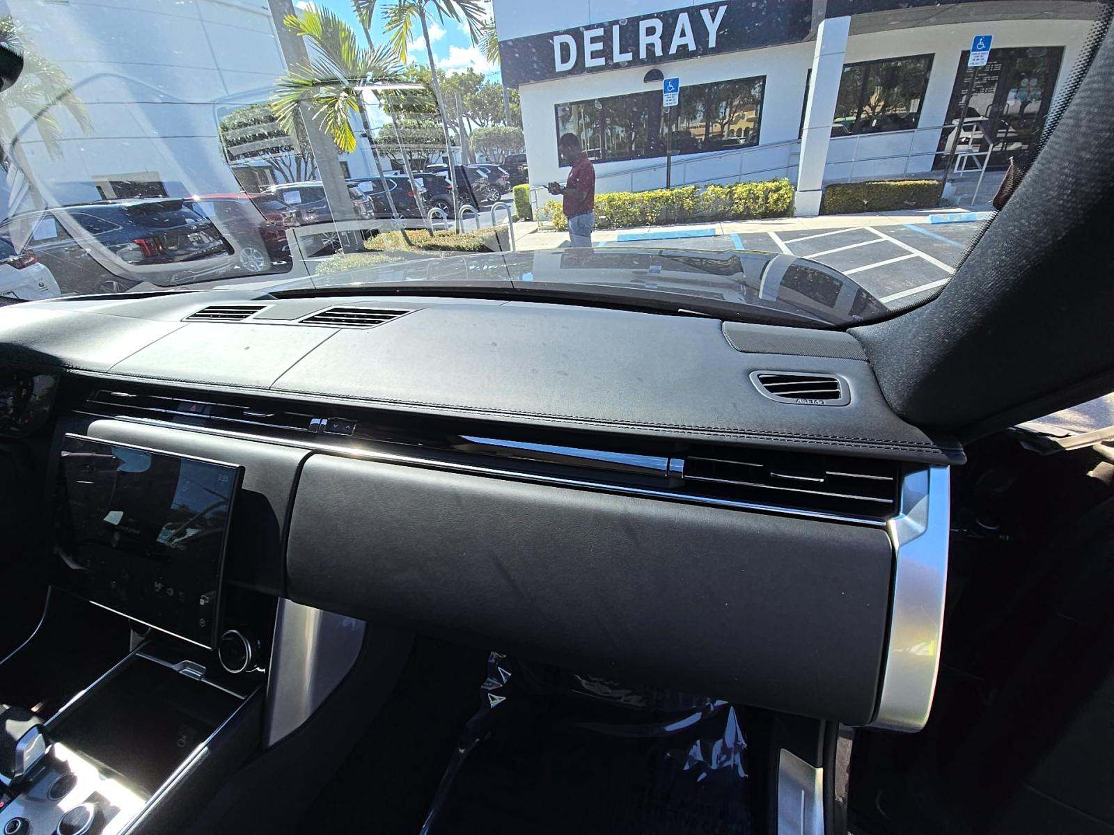 2023 Land Rover Range Rover SE AWD