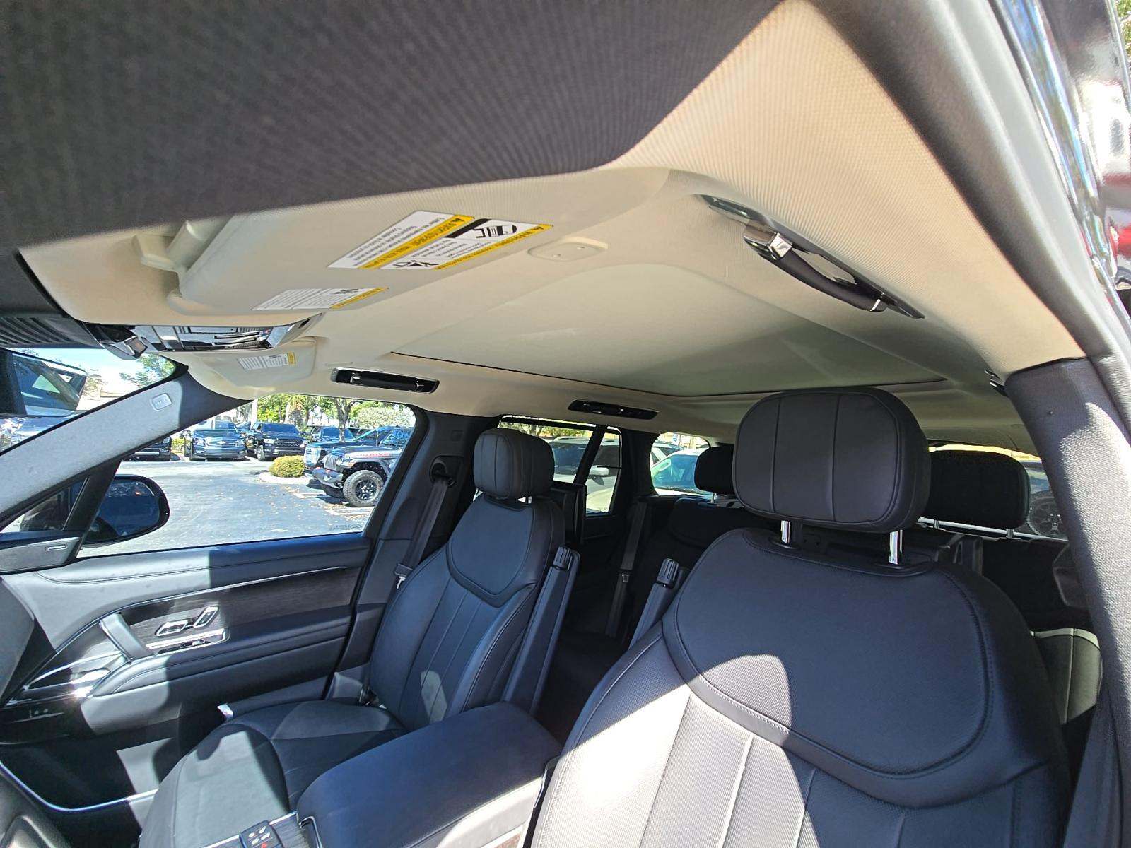 2023 Land Rover Range Rover SE AWD