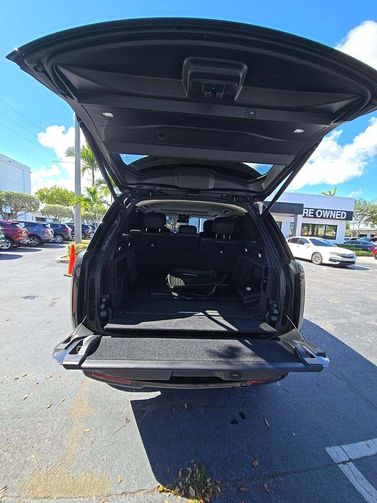 2023 Land Rover Range Rover SE AWD