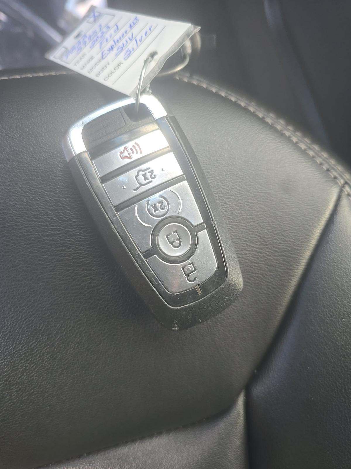 2023 Ford Explorer XLT RWD