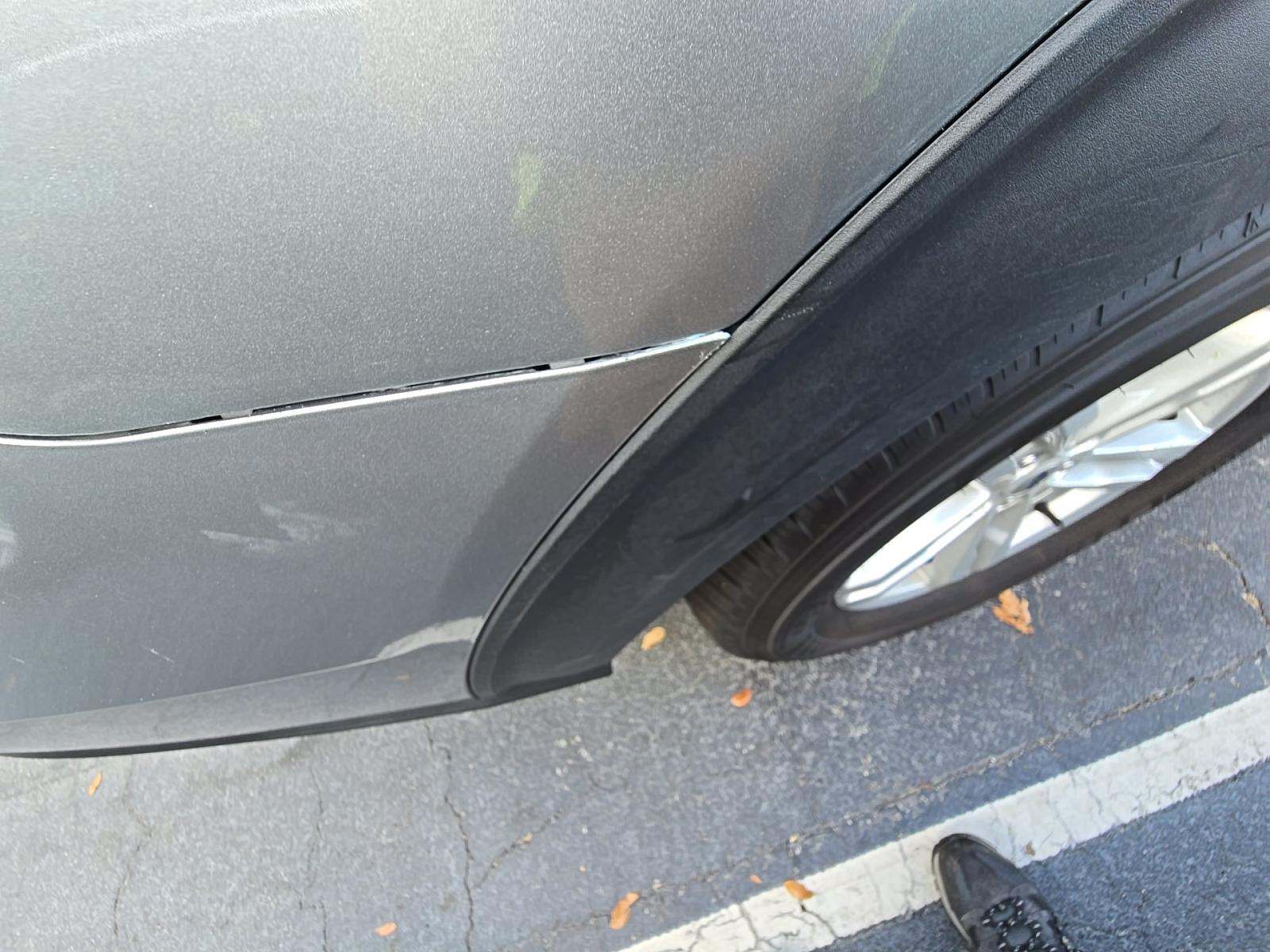 2023 Ford Explorer XLT RWD