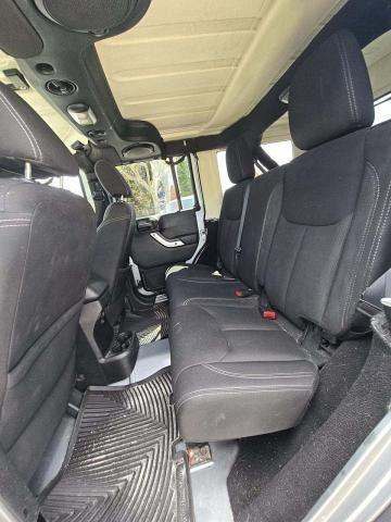 JEEP UNLIMITED SAHARA - 9