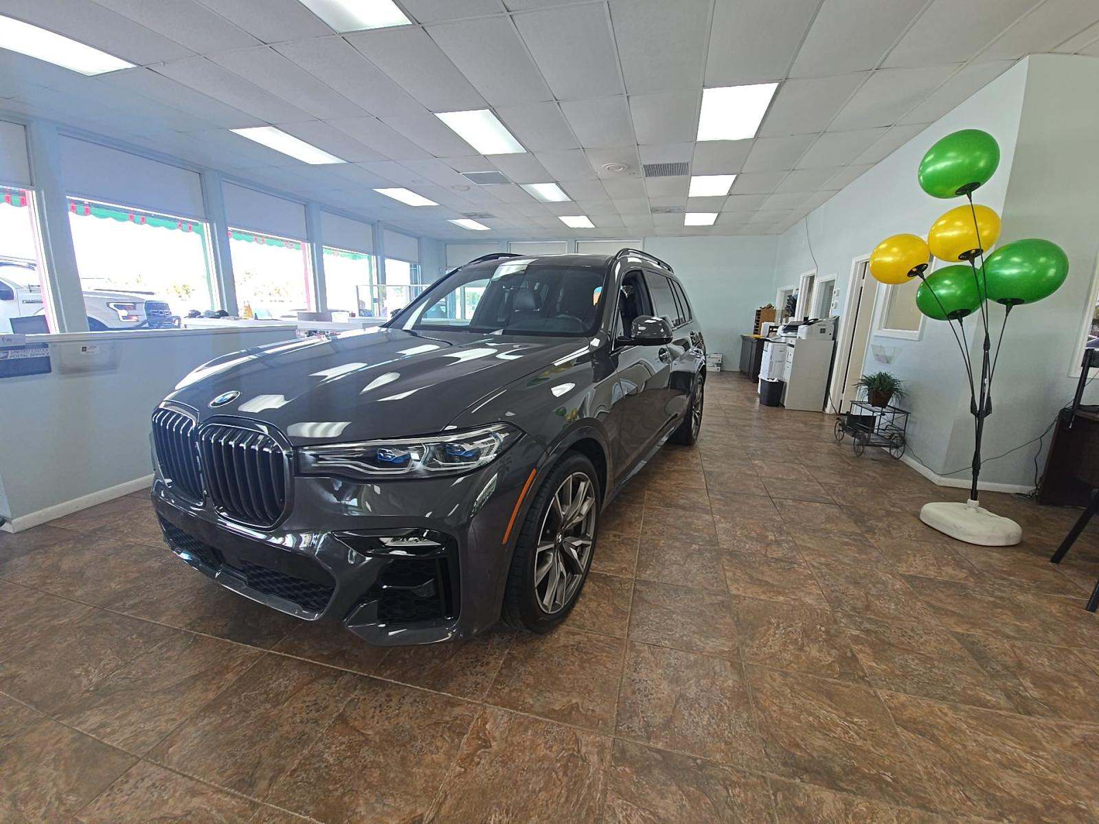 2022 BMW X7 M50i AWD
