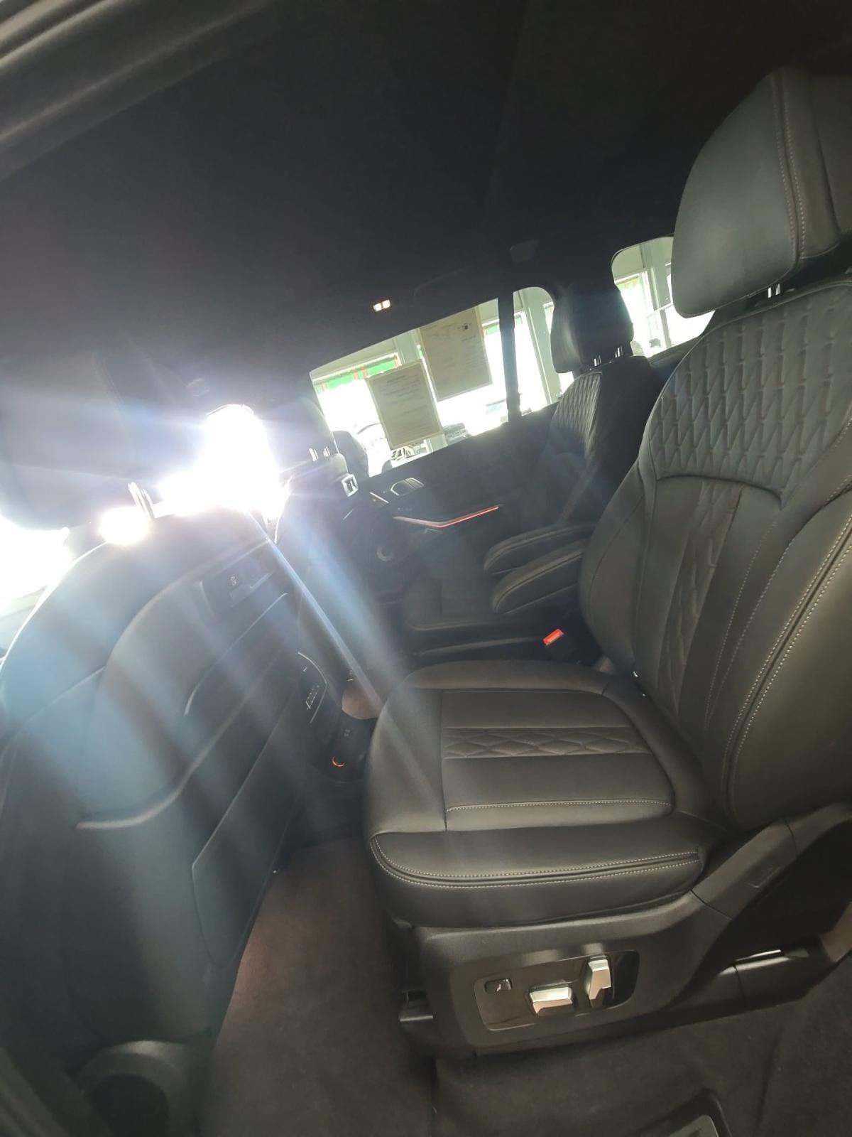 2022 BMW X7 M50i AWD