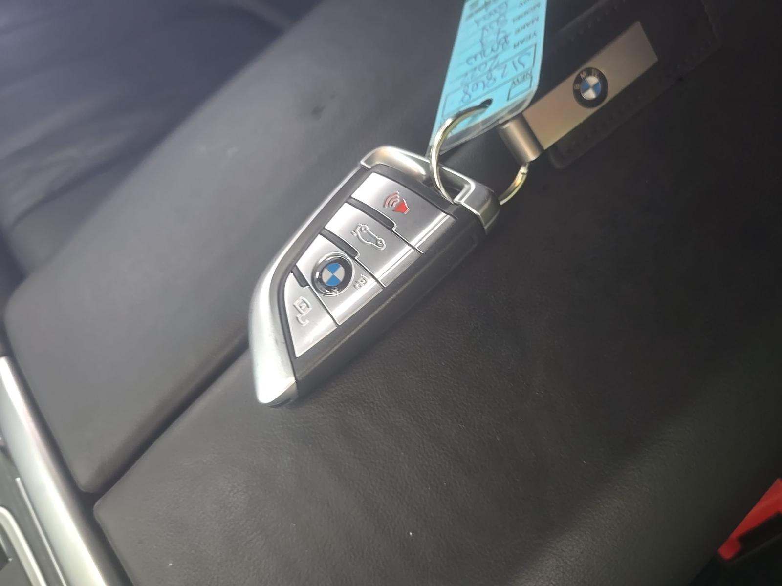 2022 BMW X7 M50i AWD