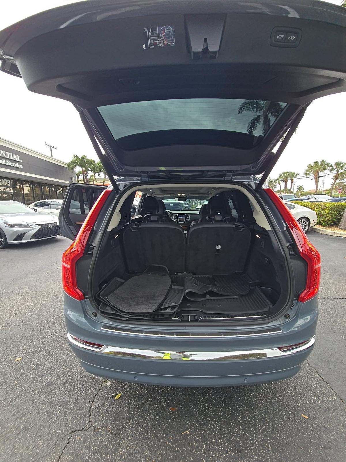 2023 Volvo XC90 B6 Plus AWD