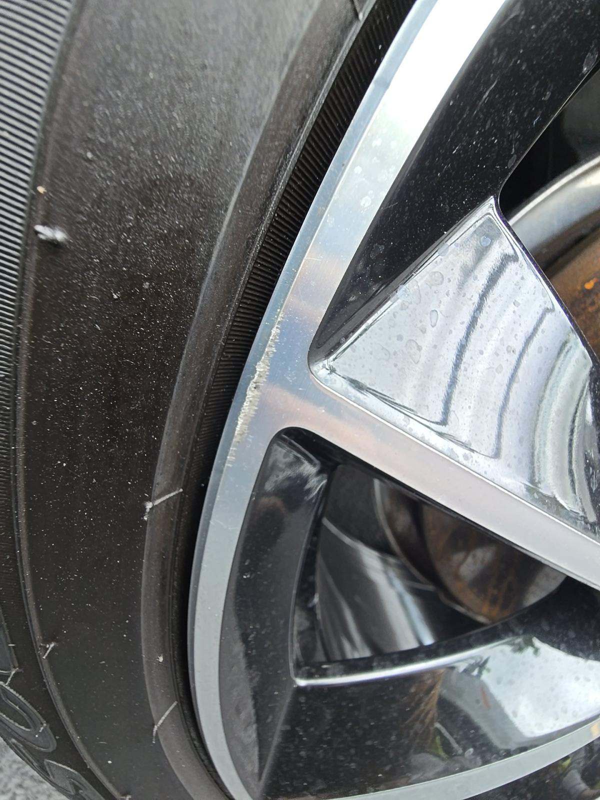 2023 Volvo XC90 B6 Plus AWD