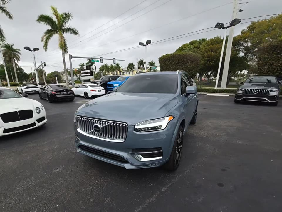 2023 Volvo XC90 B6 Plus AWD