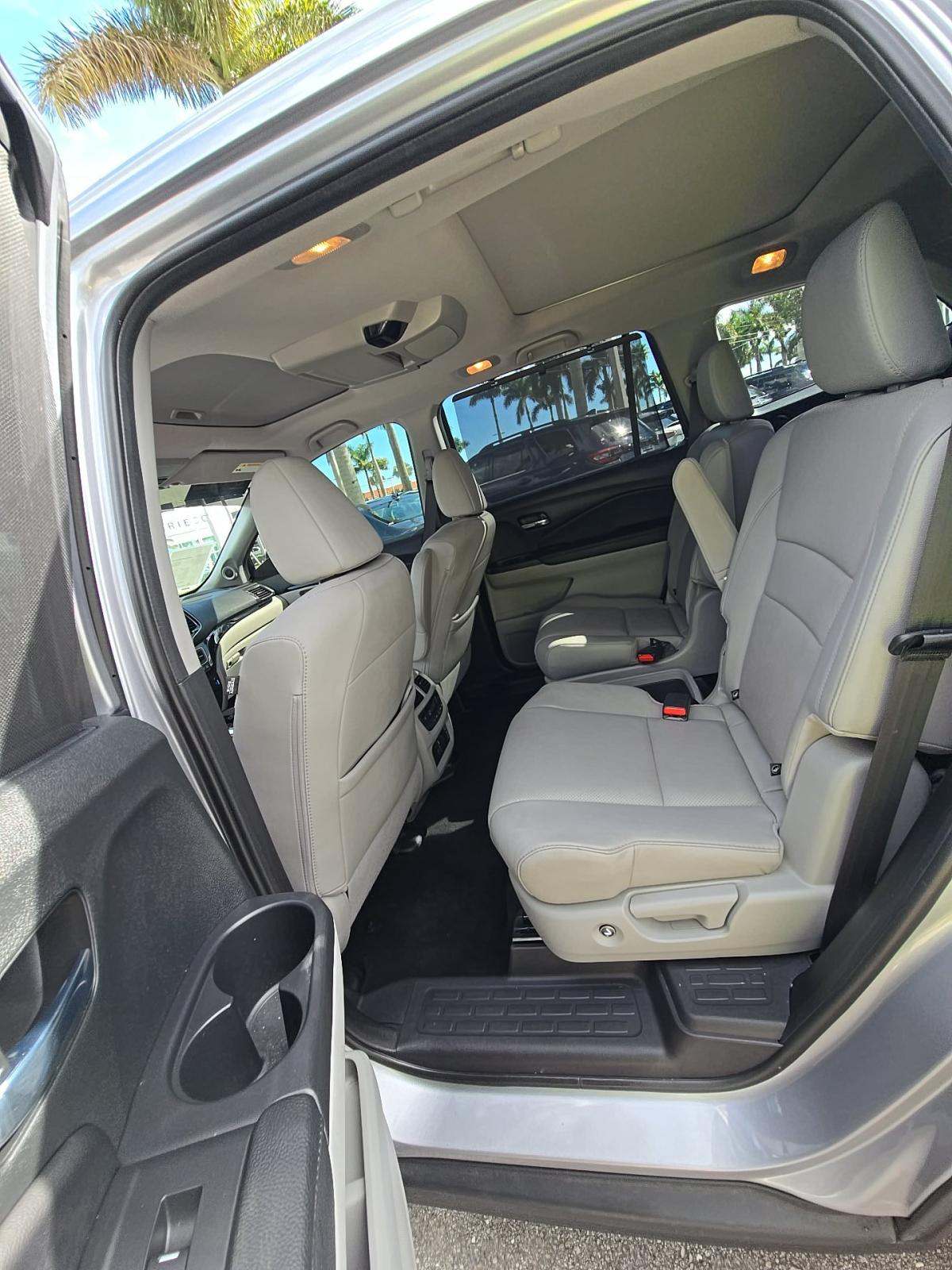 2022 Honda Pilot Elite AWD