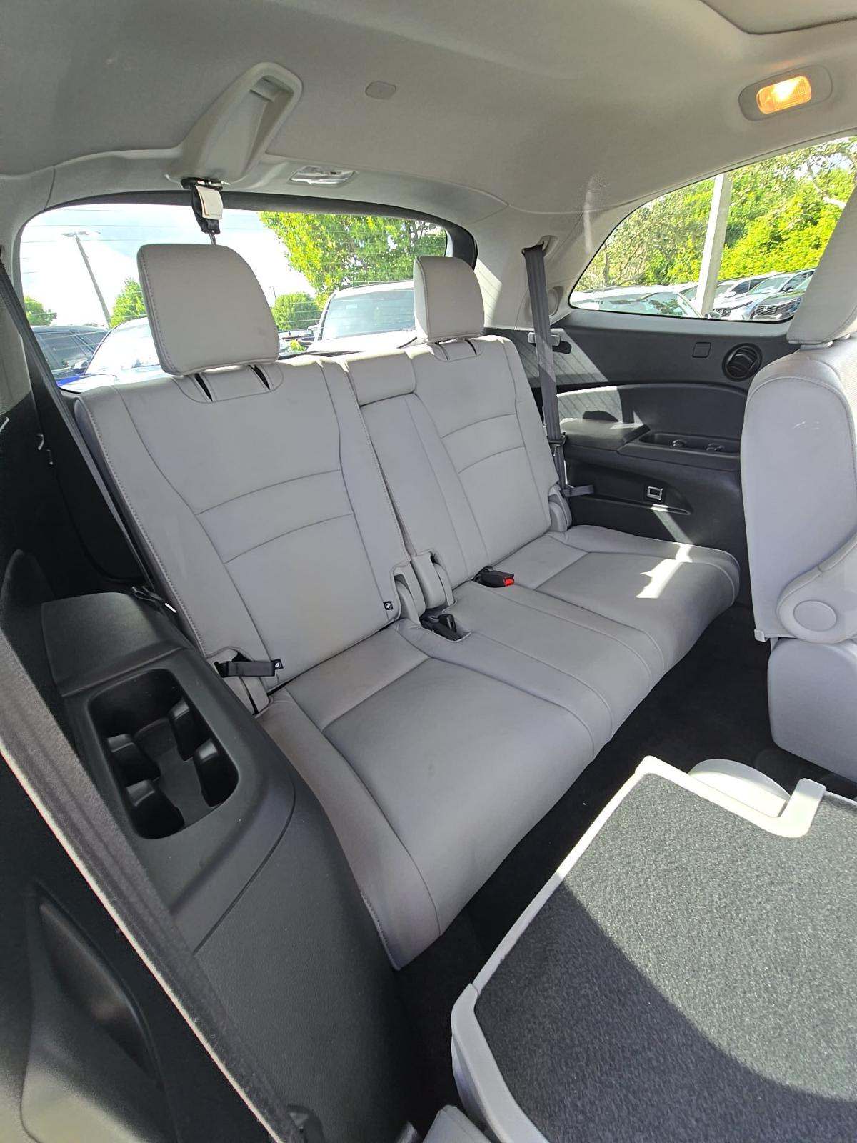 2022 Honda Pilot Elite AWD