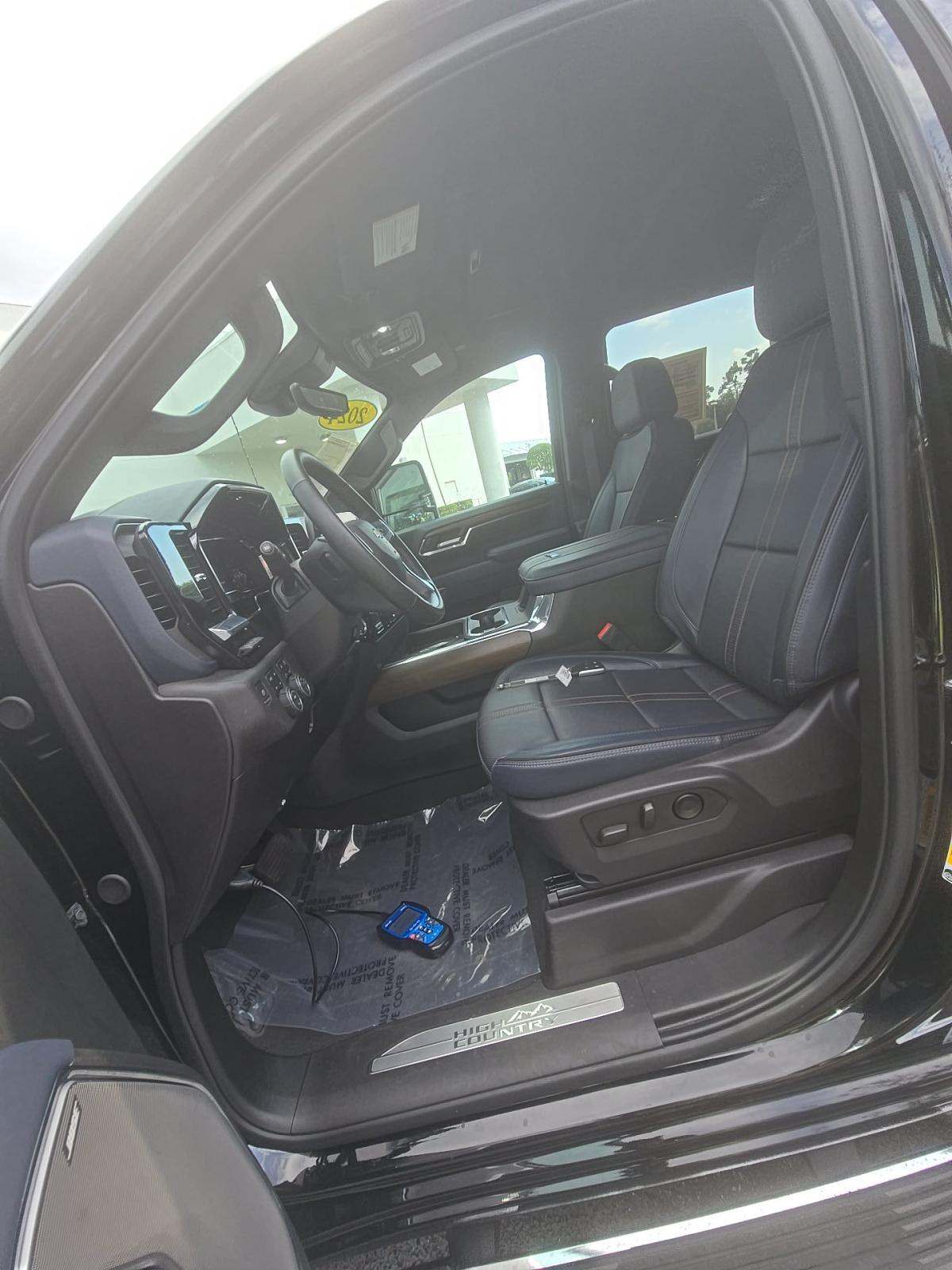 2024 Chevrolet Silverado 3500HD High Country AWD