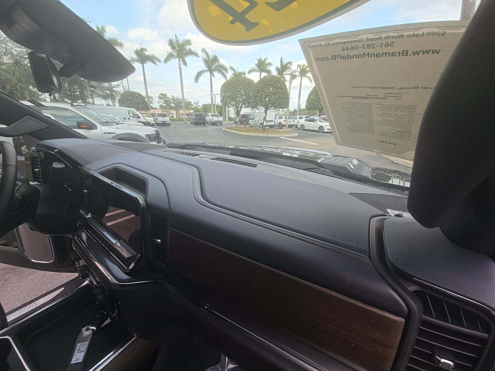 2024 Chevrolet Silverado 3500HD High Country AWD