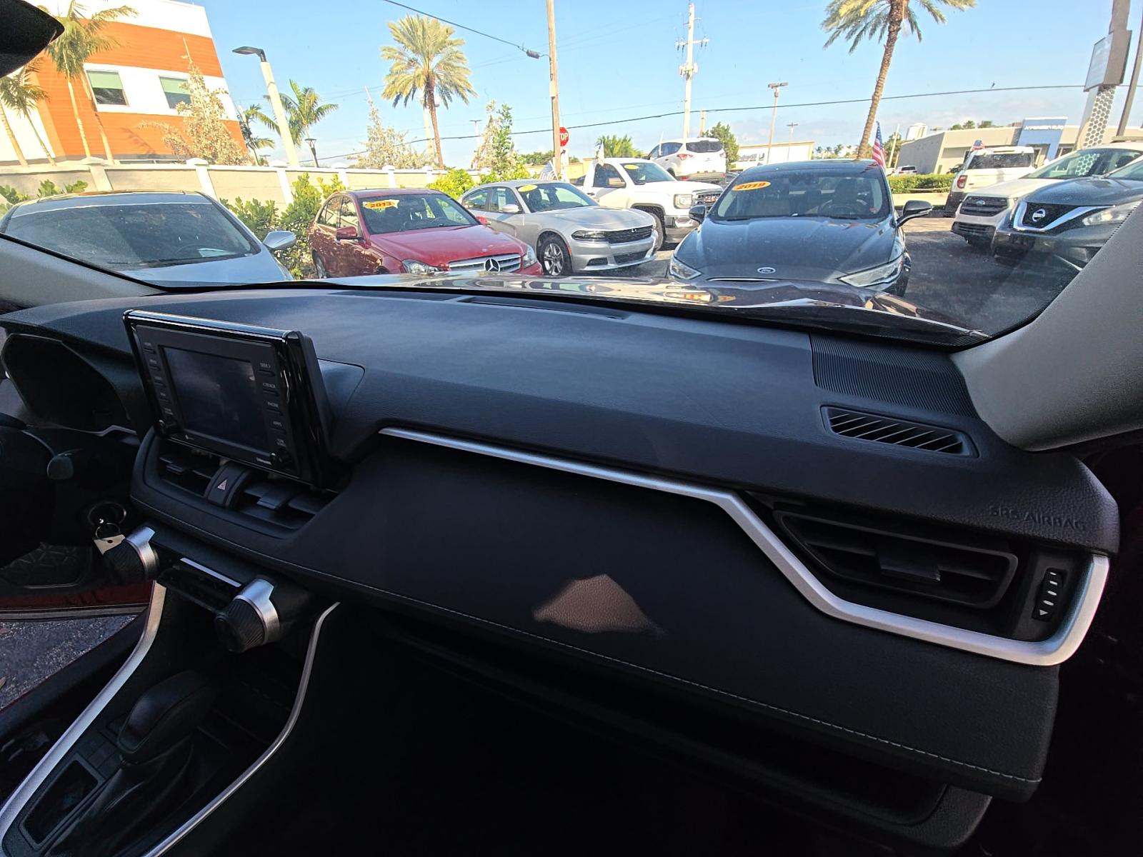 2022 Toyota RAV4 LE FWD