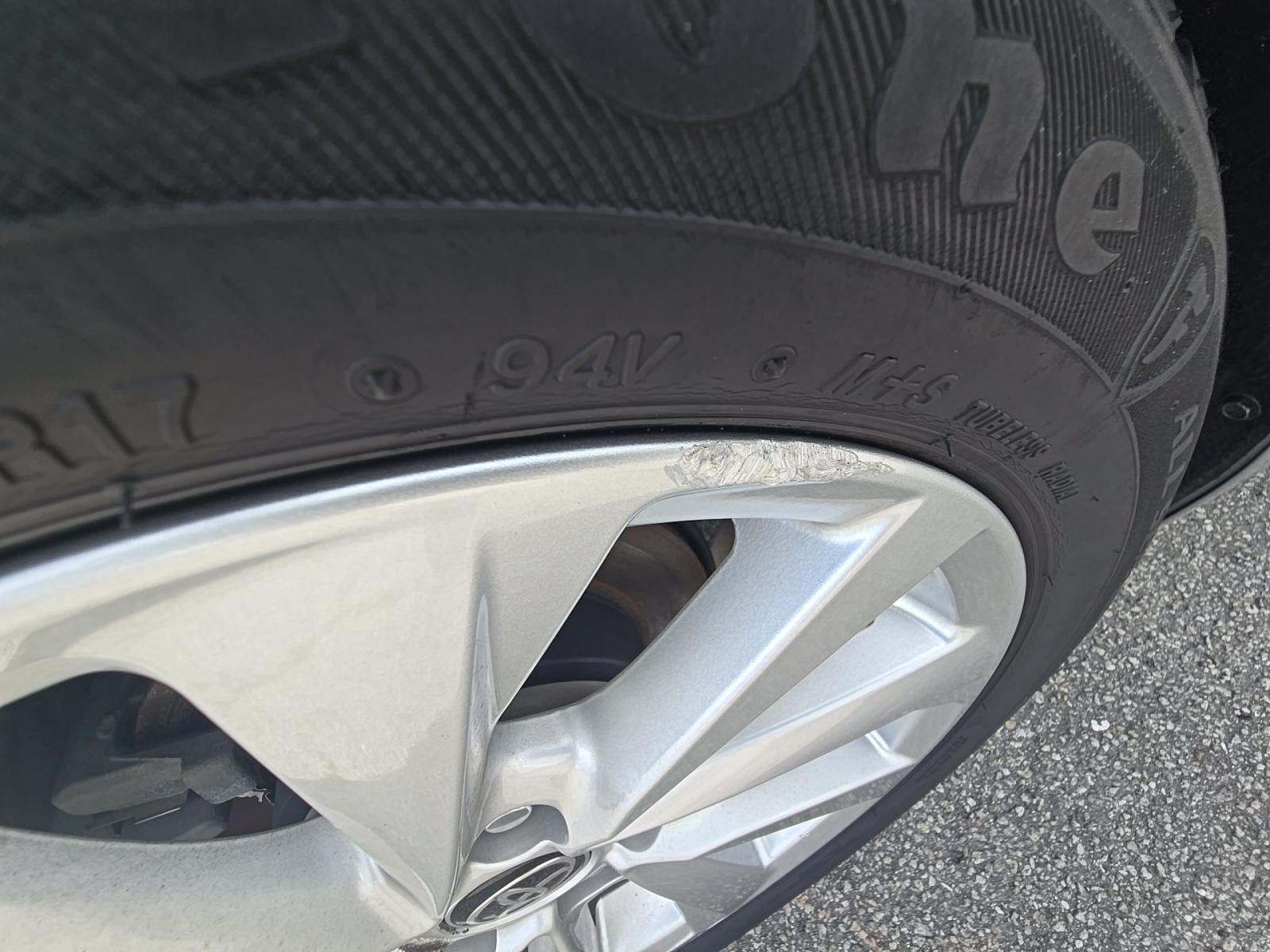 2023 Toyota Camry LE FWD