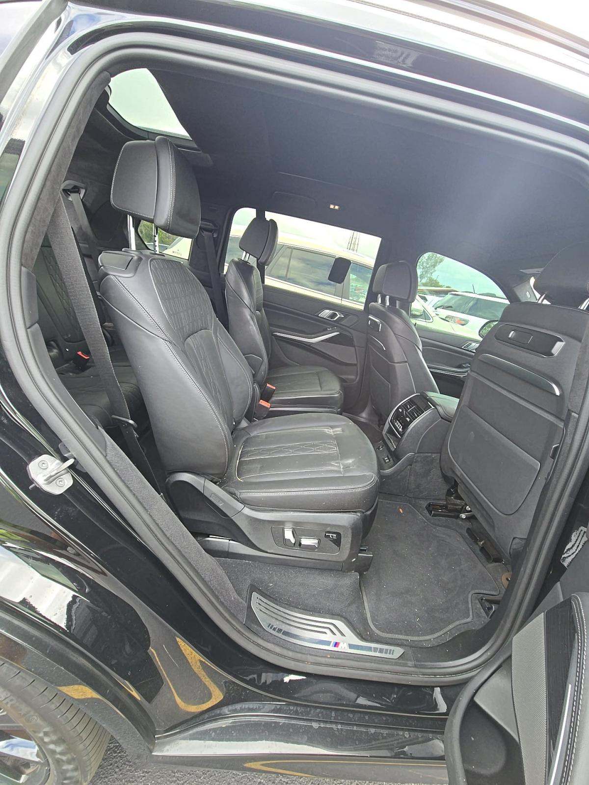 2023 BMW X7 xDrive40i AWD