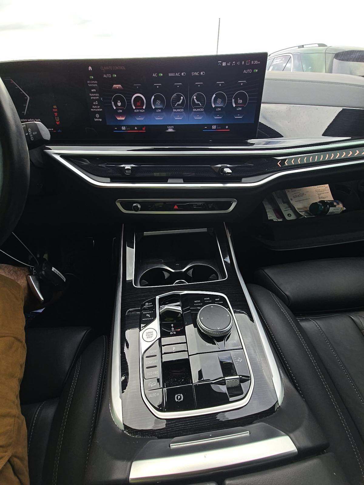 2023 BMW X7 xDrive40i AWD