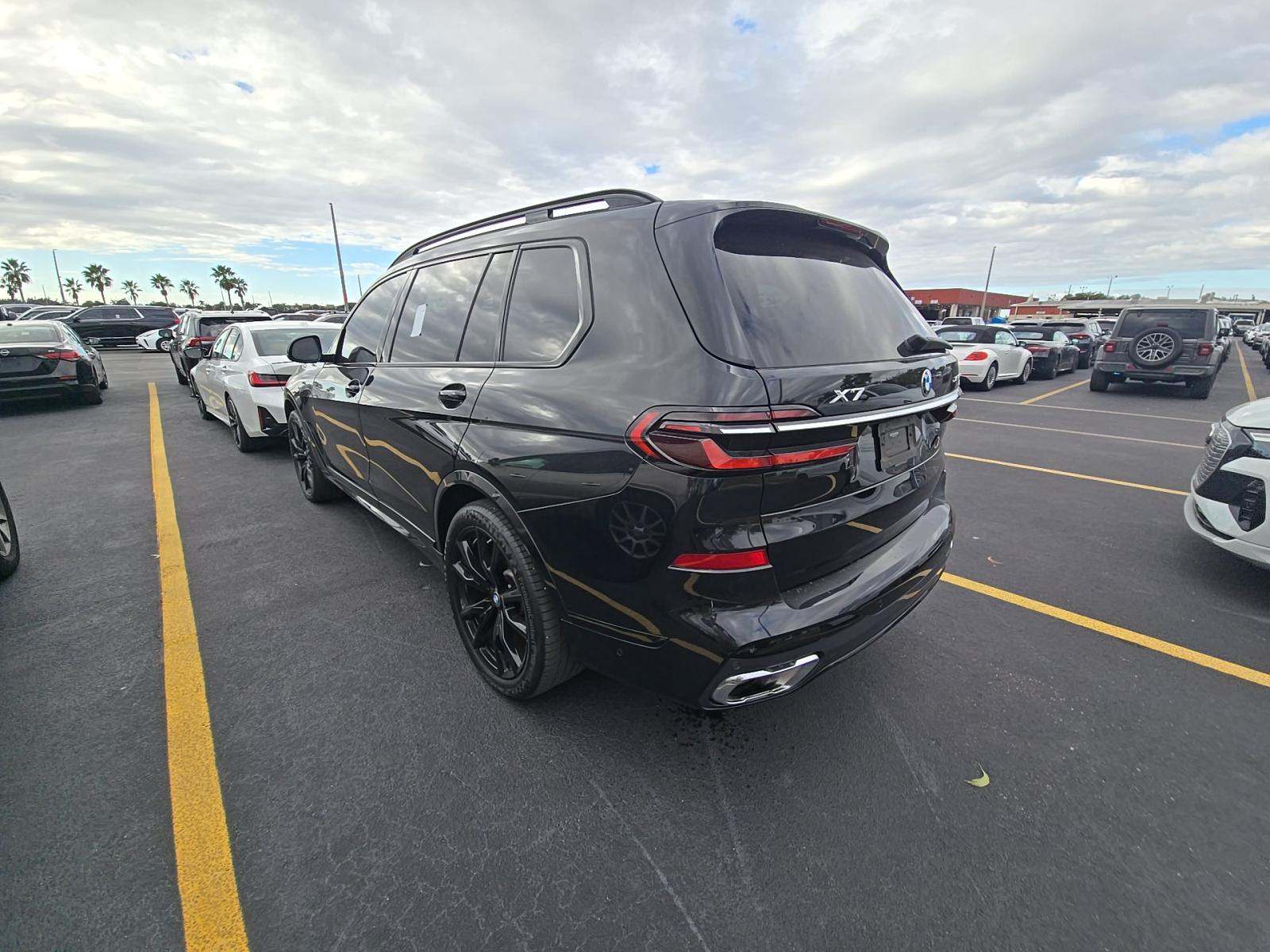 2023 BMW X7 xDrive40i AWD