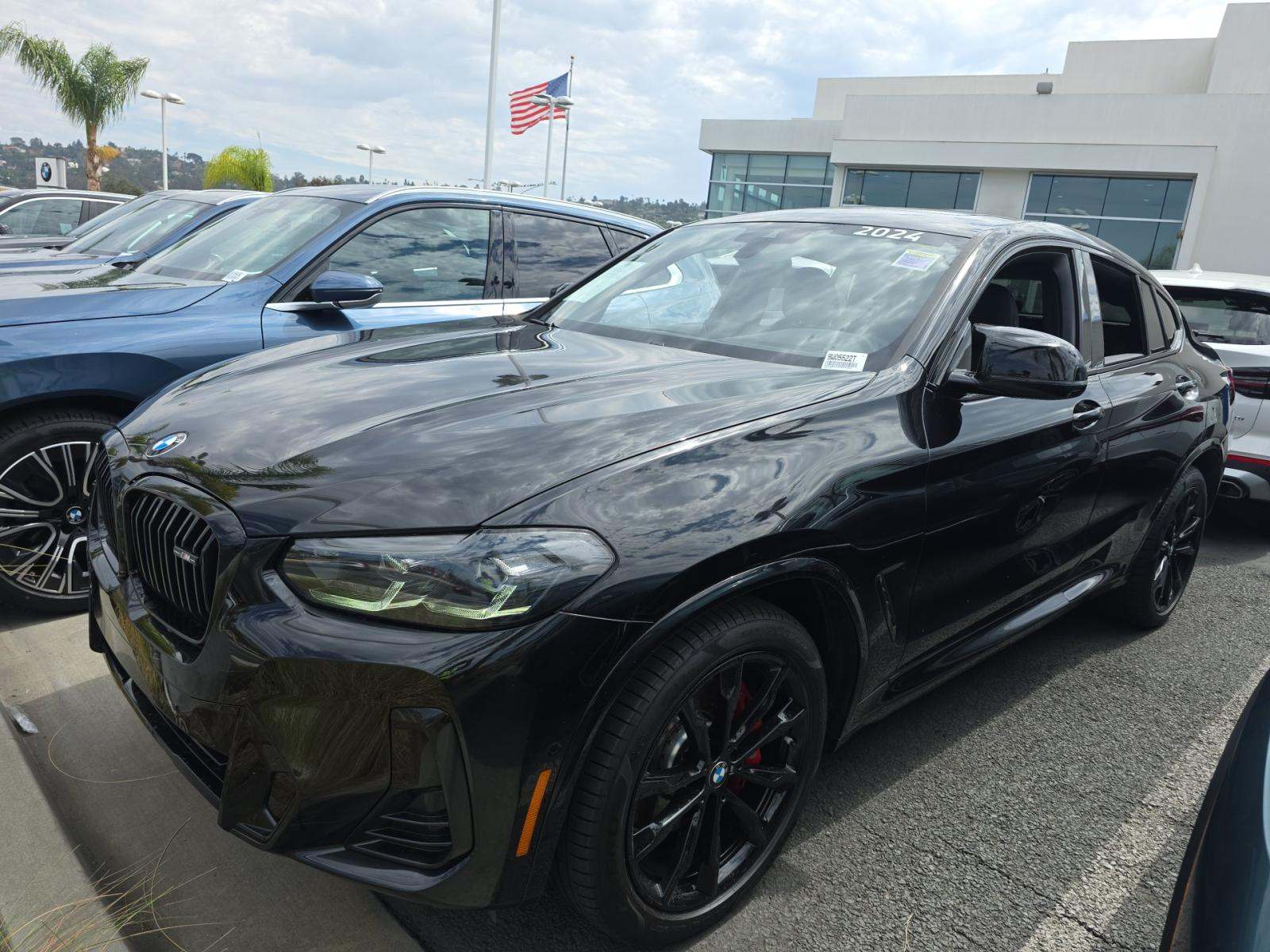 2024 BMW X4 M40i AWD