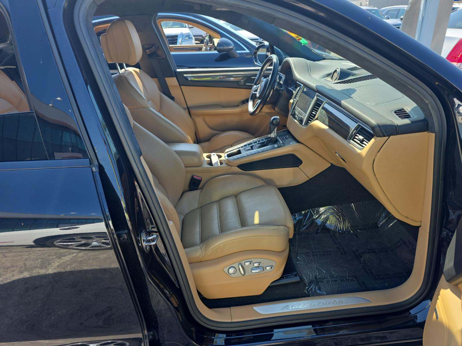 2017 Porsche Macan Turbo AWD