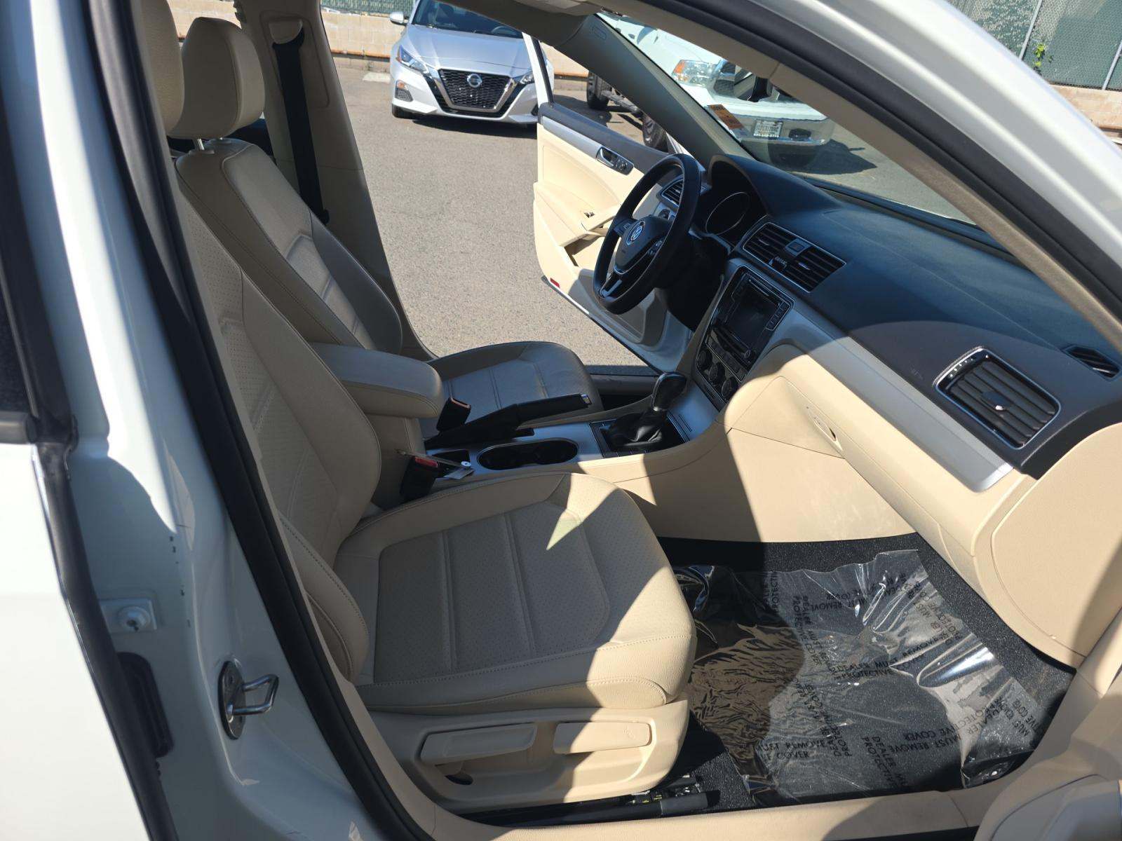 2019 Volkswagen Passat 2.0T Wolfsburg Edition FWD
