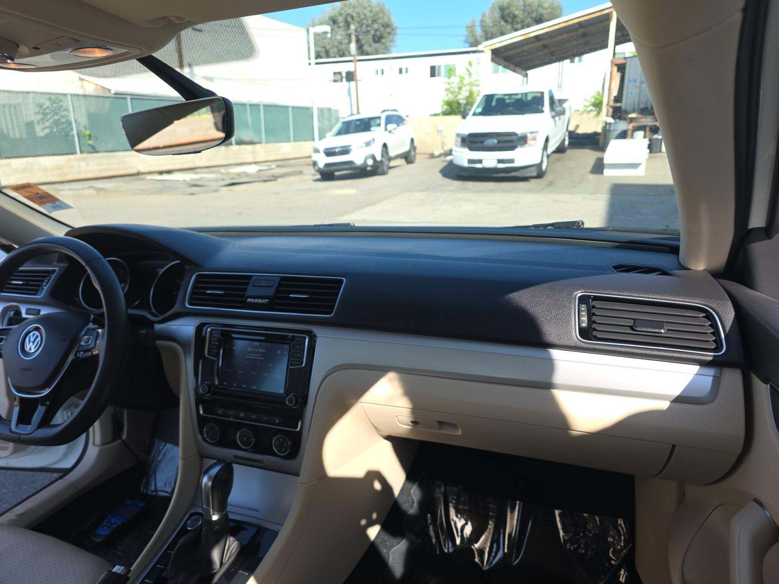 2019 Volkswagen Passat 2.0T Wolfsburg Edition FWD