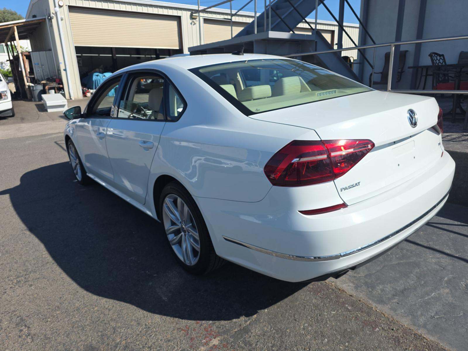 2019 Volkswagen Passat 2.0T Wolfsburg Edition FWD