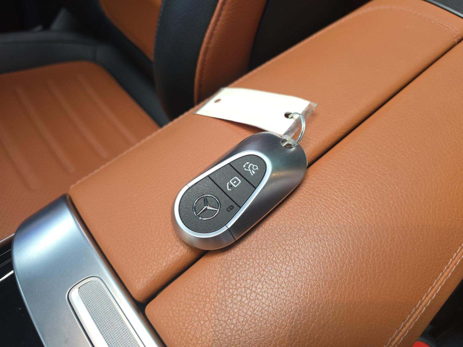 MERCEDES-BENZ GLC-CLASS - 8