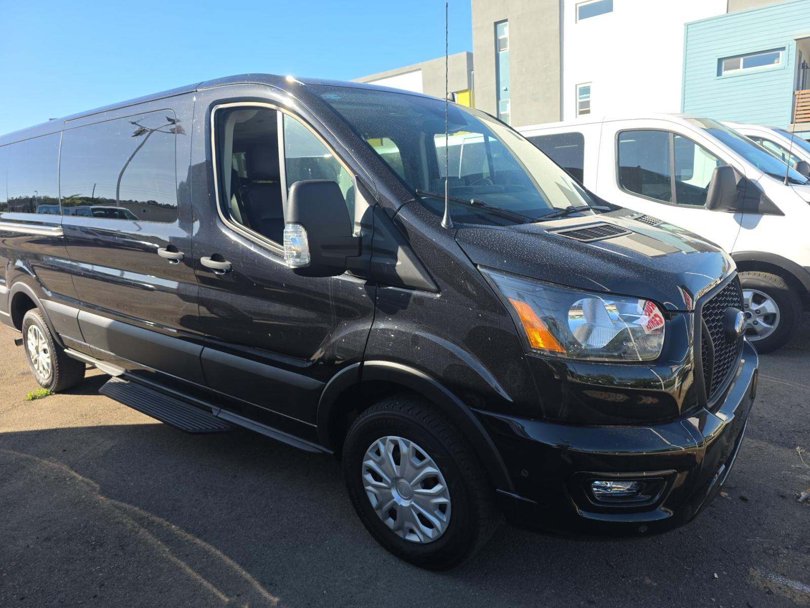FORD TRANSIT 350 - 4