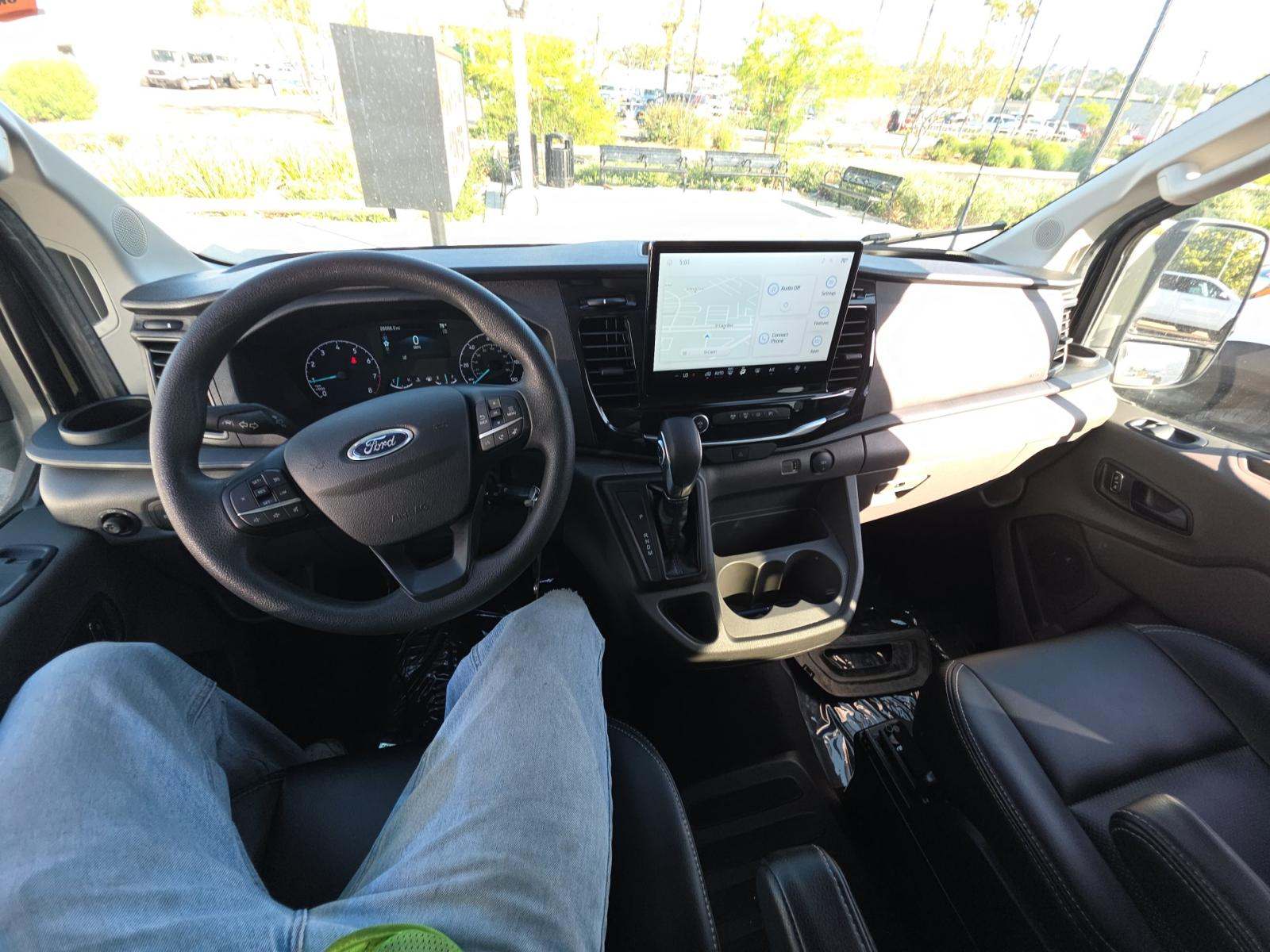 FORD TRANSIT 350 - 10