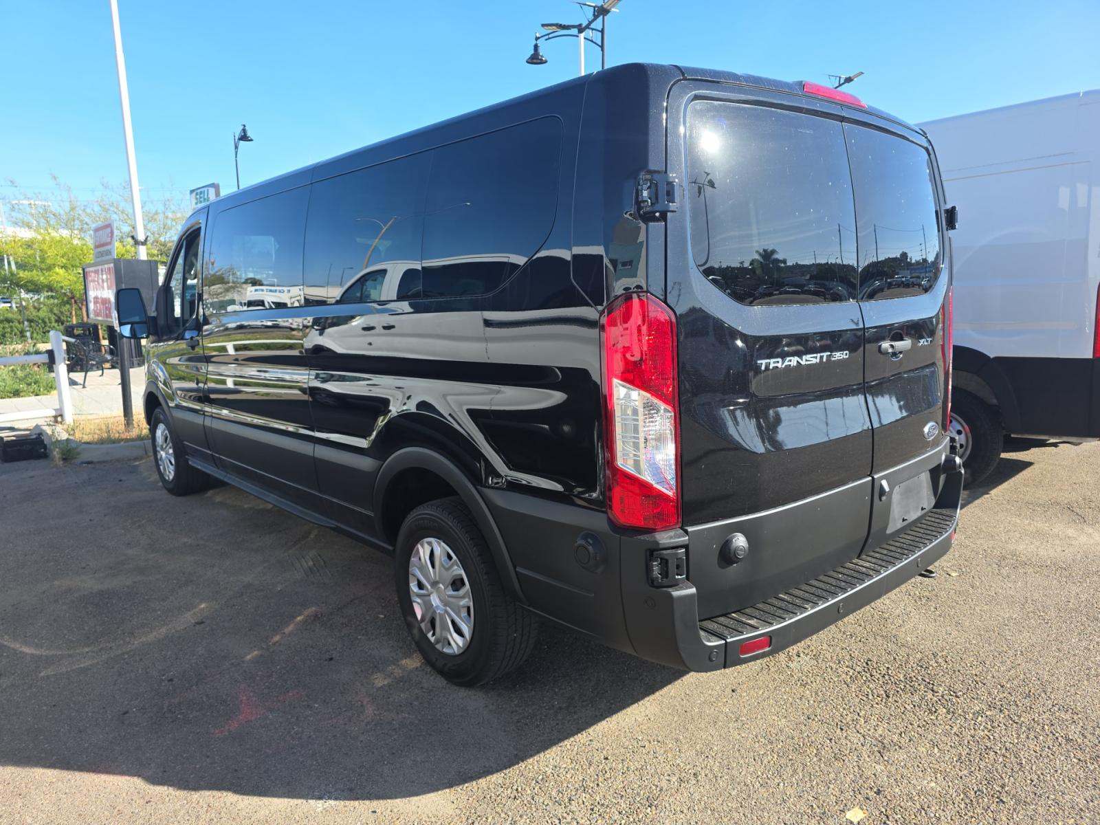 FORD TRANSIT 350 - 2