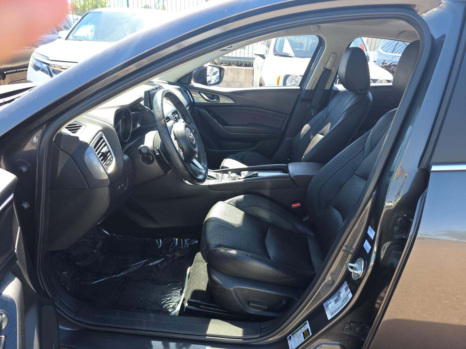 2018 MAZDA MAZDA3 Grand Touring FWD