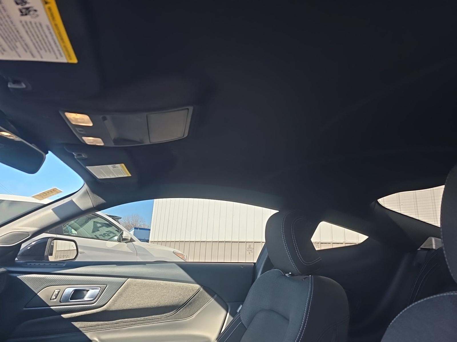 2024 Ford Mustang EcoBoost RWD