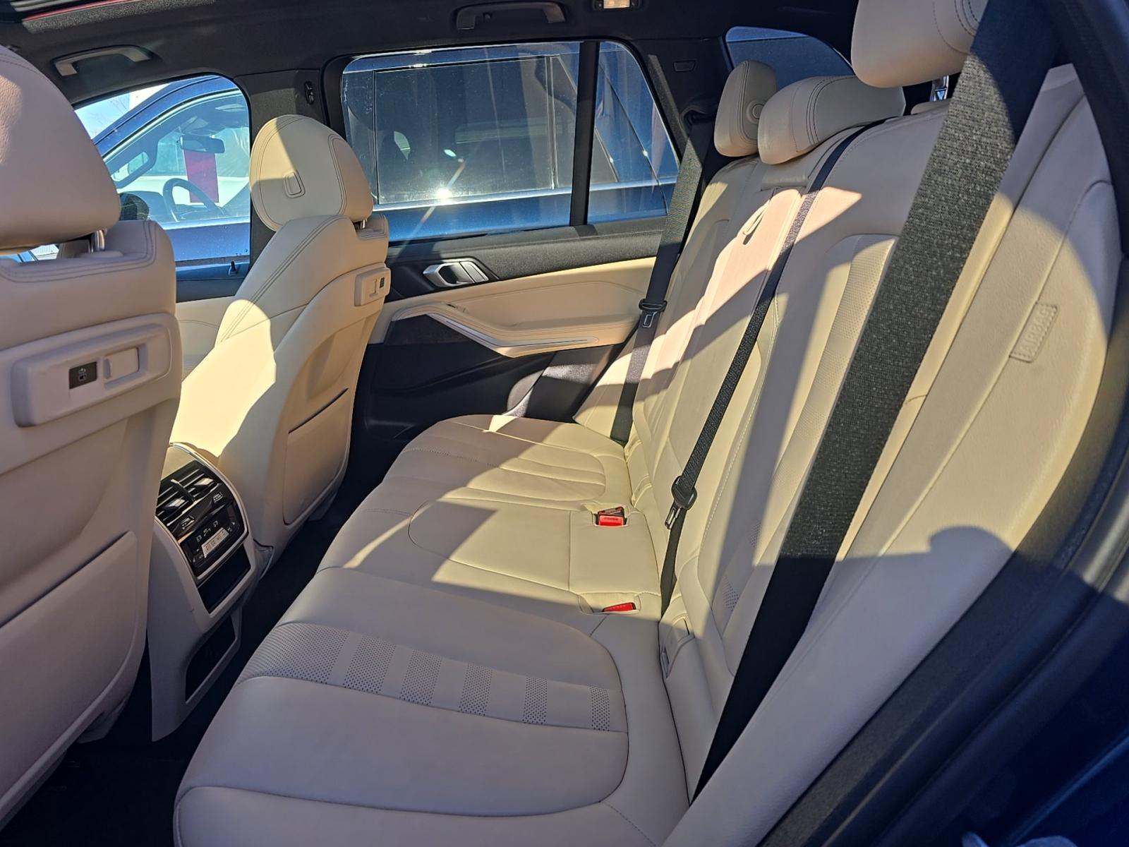 2022 BMW X5 xDrive40i AWD