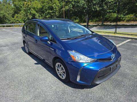 2017 Toyota Prius v Four FWD