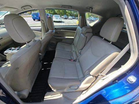 2017 Toyota Prius v Four FWD