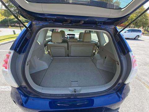 2017 Toyota Prius v Four FWD