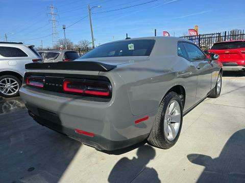 2023 Dodge Challenger SXT RWD