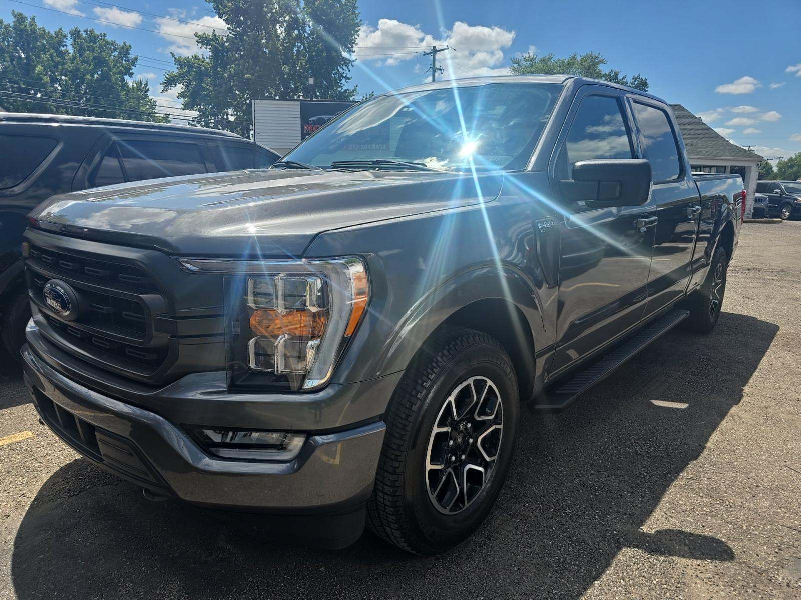 2023 Ford F-150 XLT AWD