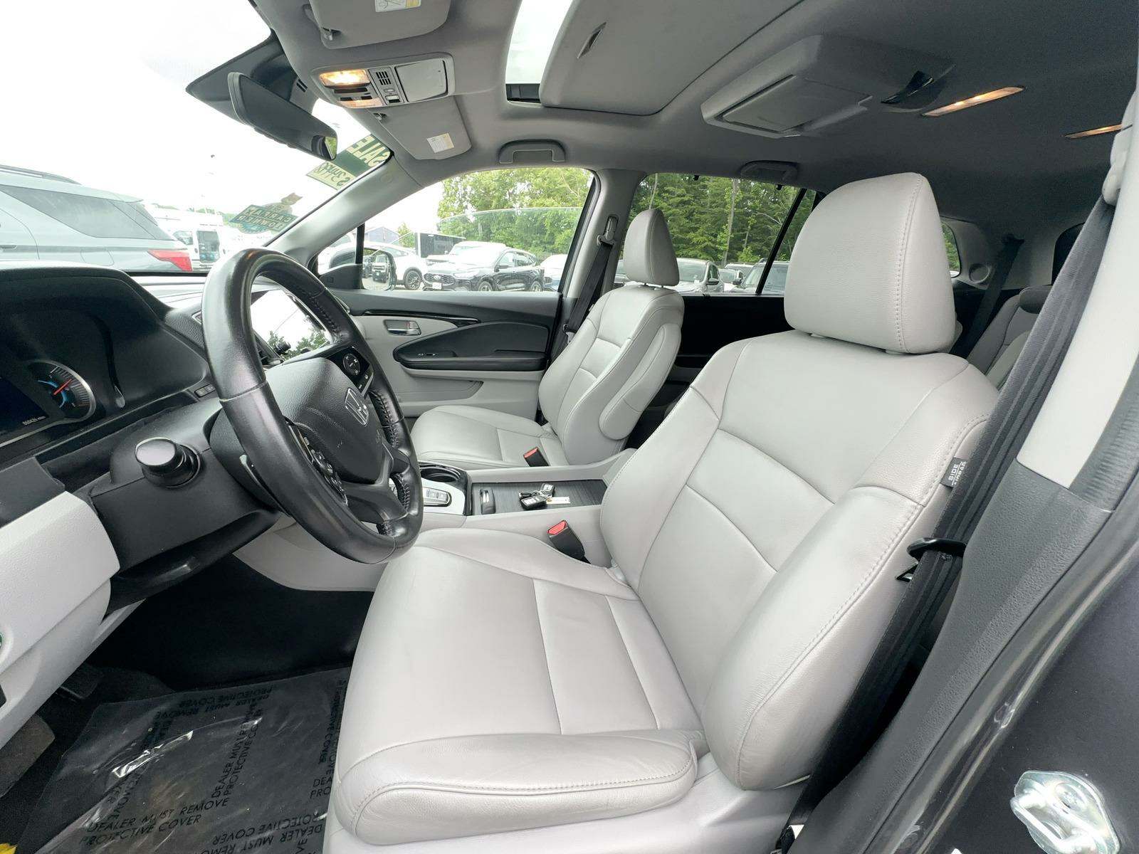 2022 Honda Pilot Touring AWD