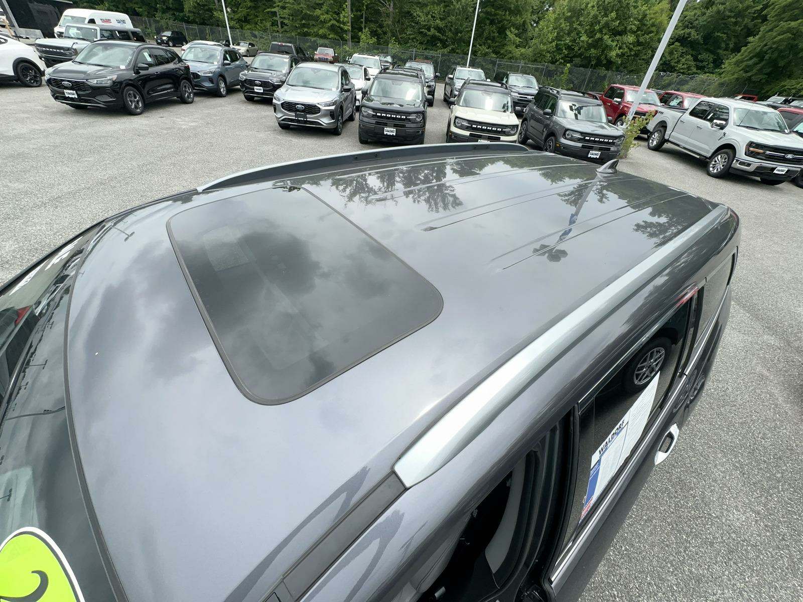 2022 Honda Pilot Touring AWD