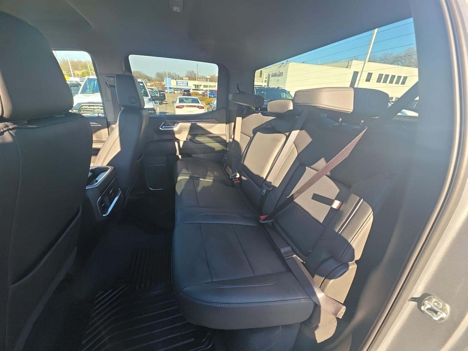 2025 Chevrolet Silverado 1500 LTZ AWD