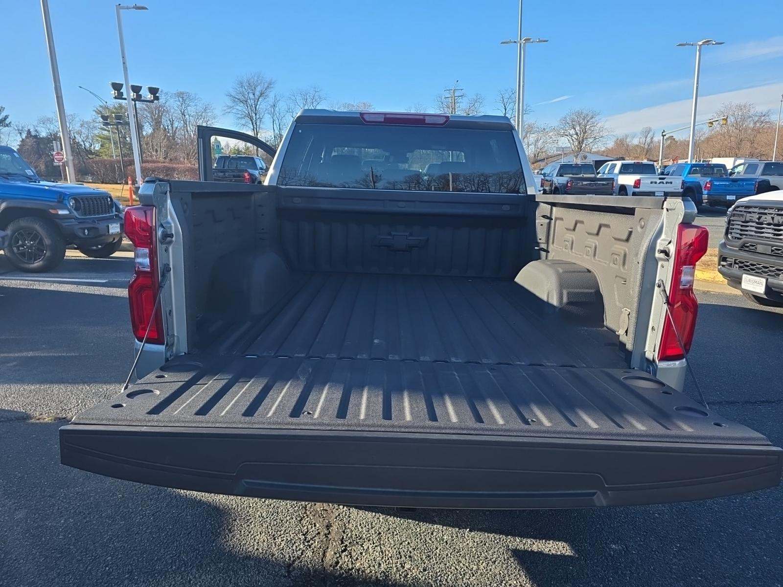 2025 Chevrolet Silverado 1500 LTZ AWD