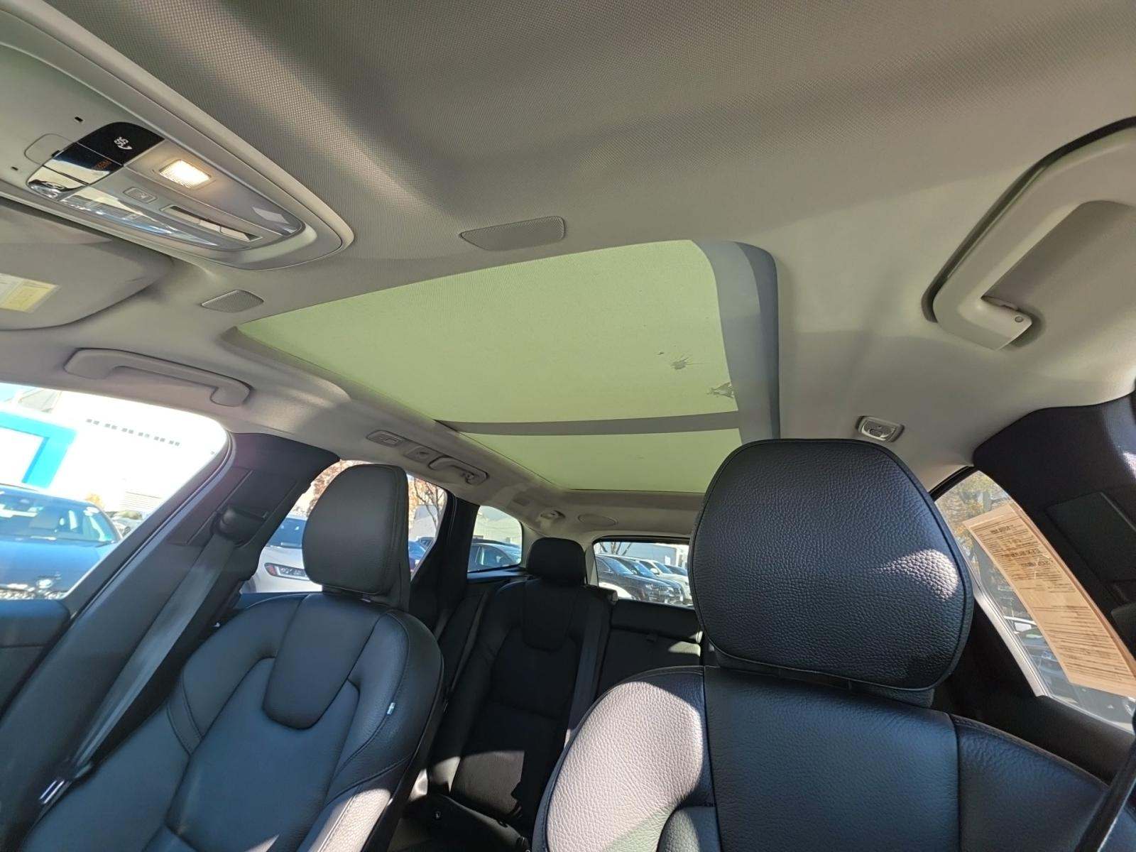 2023 Volvo XC60 Recharge T8 Plus AWD