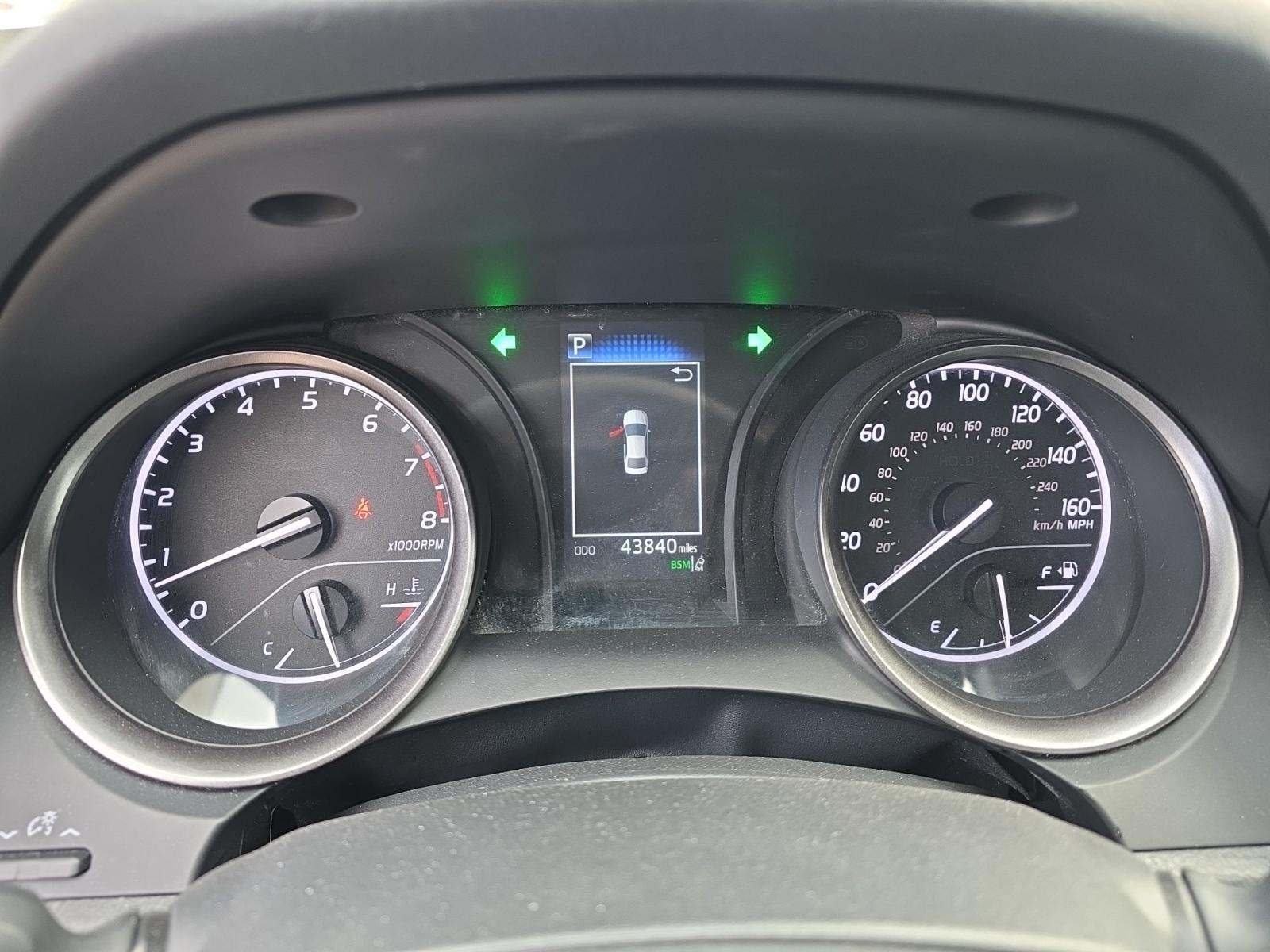 2024 Toyota Camry SE FWD