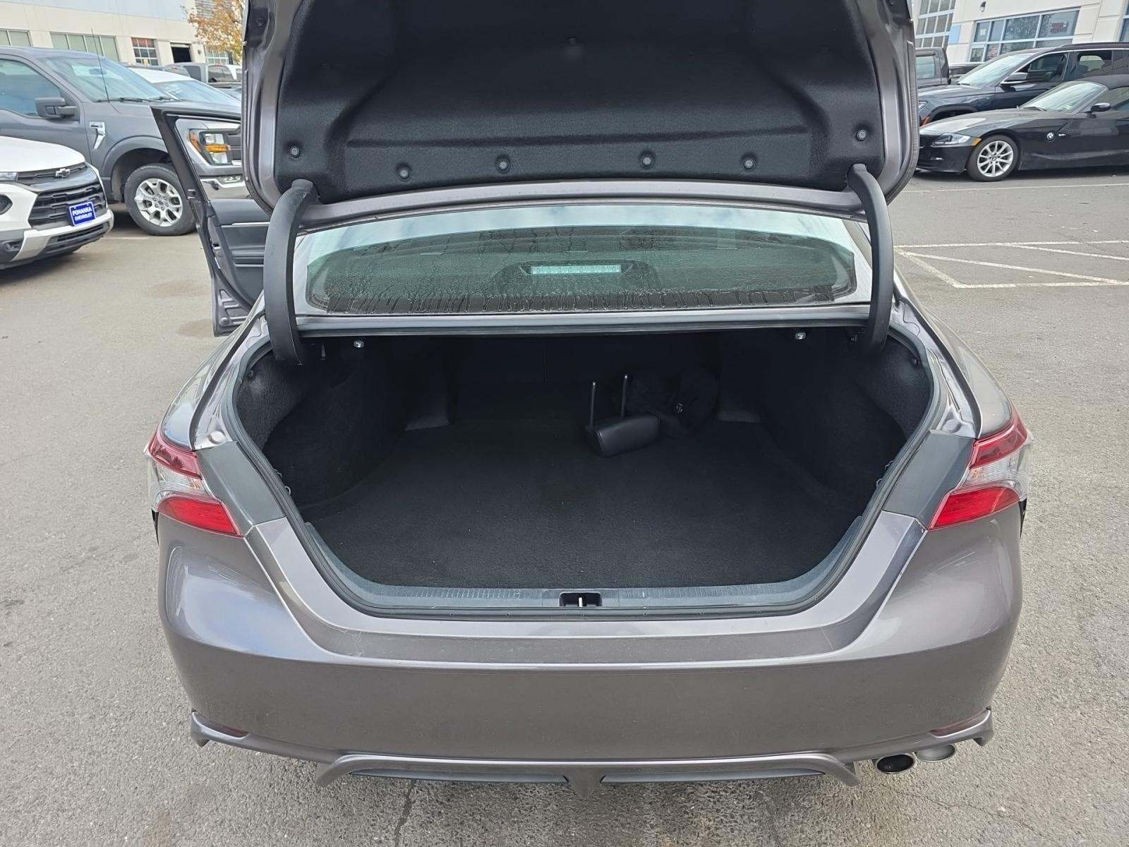 2024 Toyota Camry SE FWD