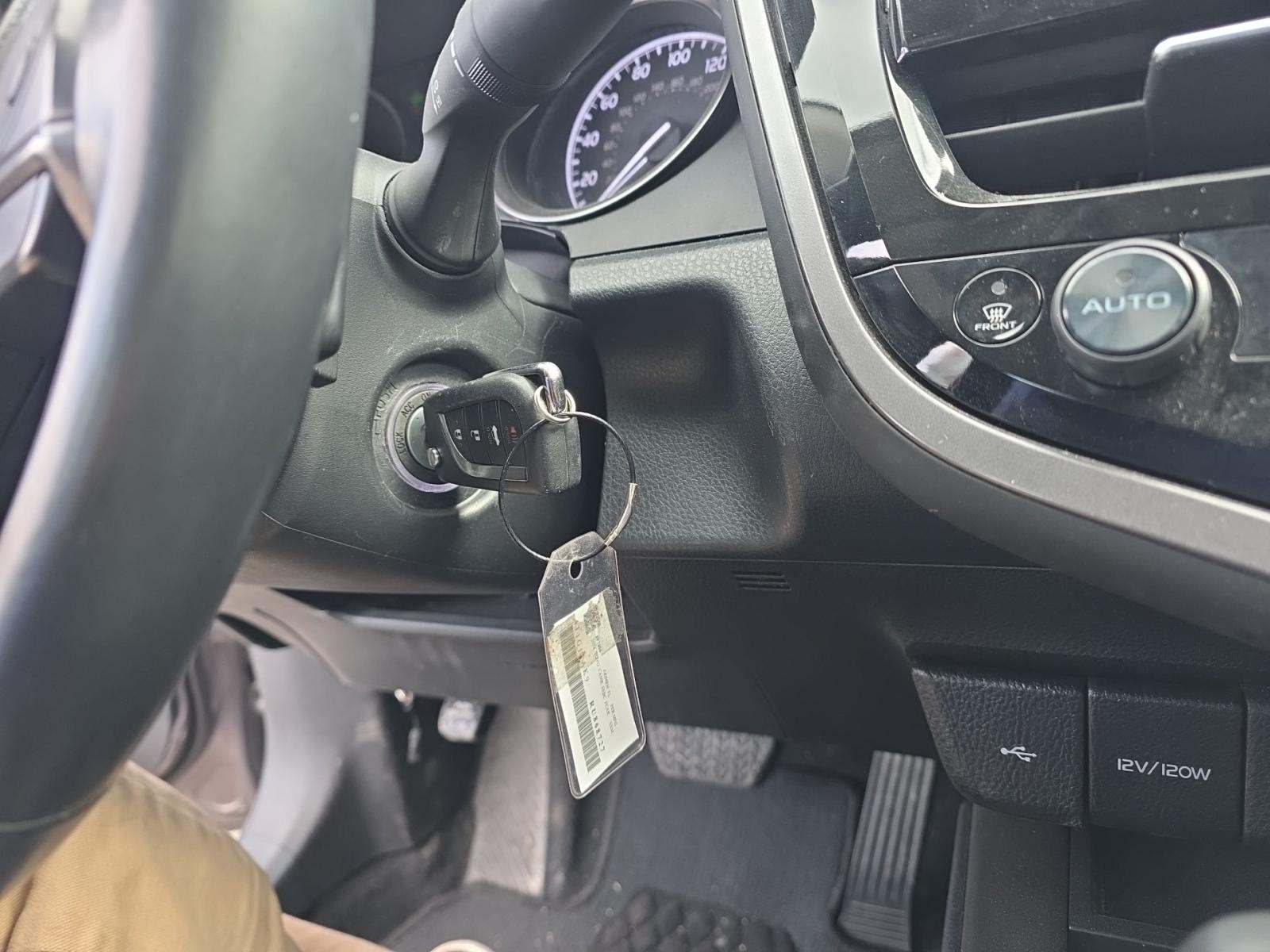 2024 Toyota Camry SE FWD