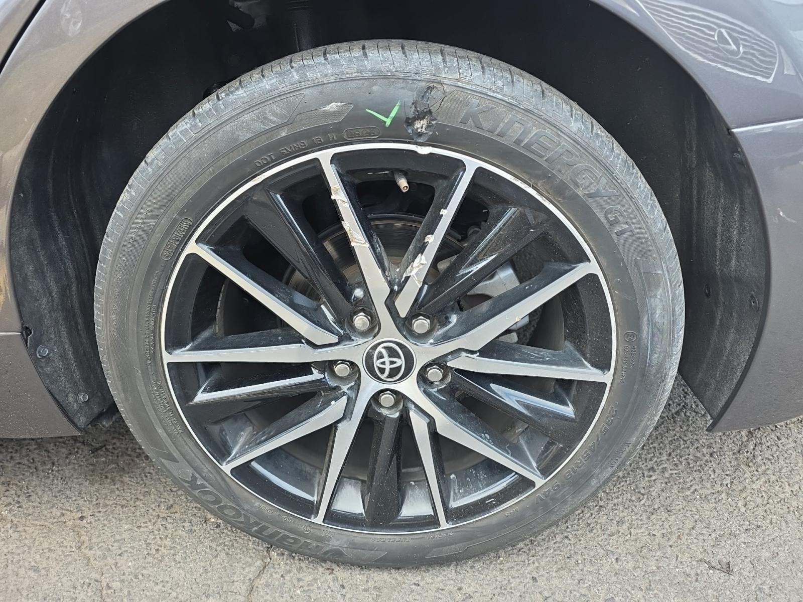 2024 Toyota Camry SE FWD