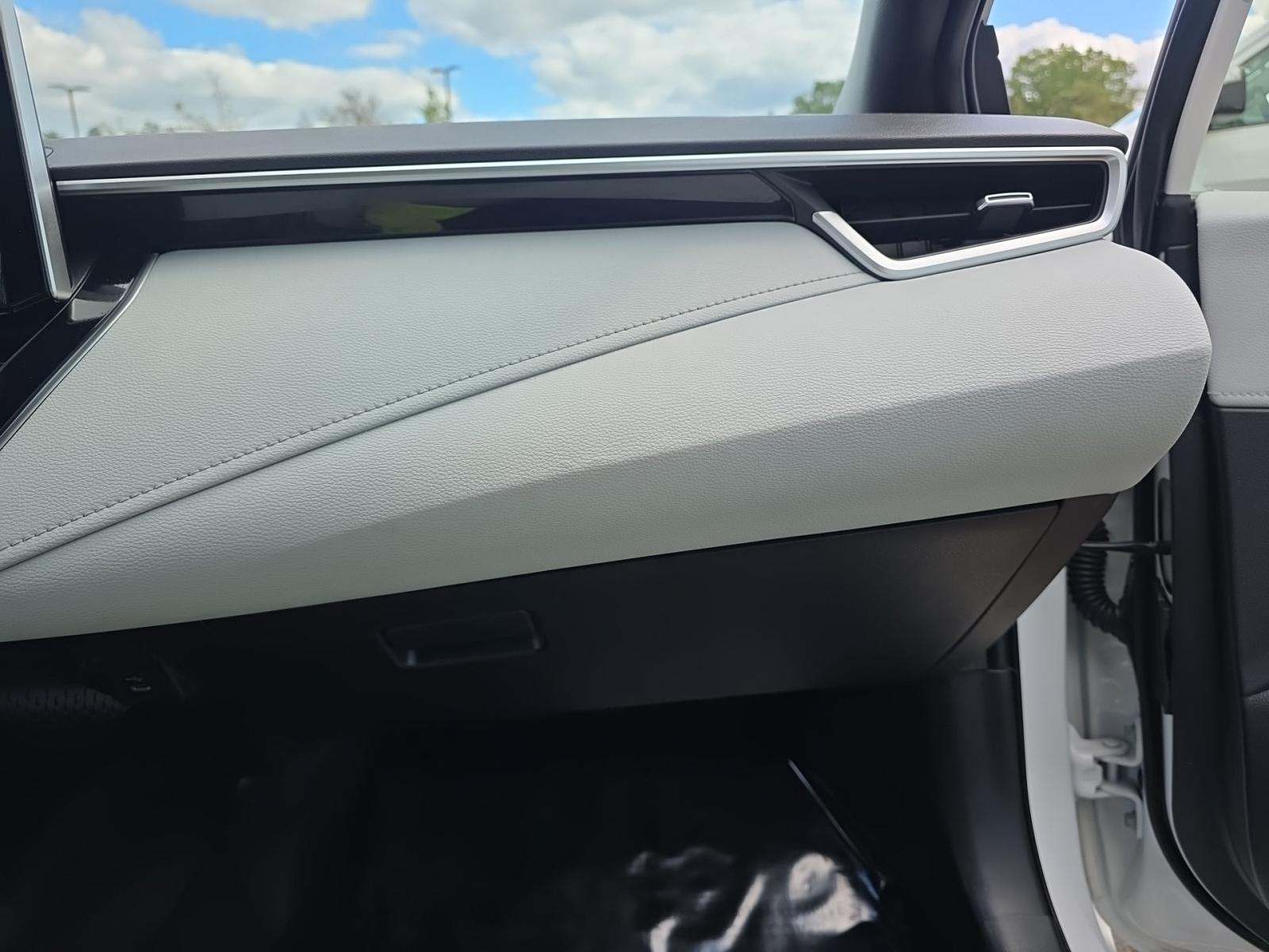 2025 Toyota Corolla SE FWD