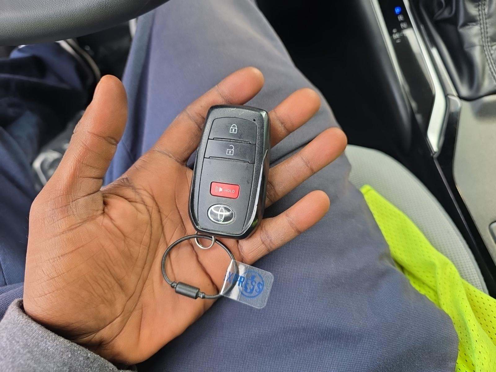 2025 Toyota Corolla SE FWD