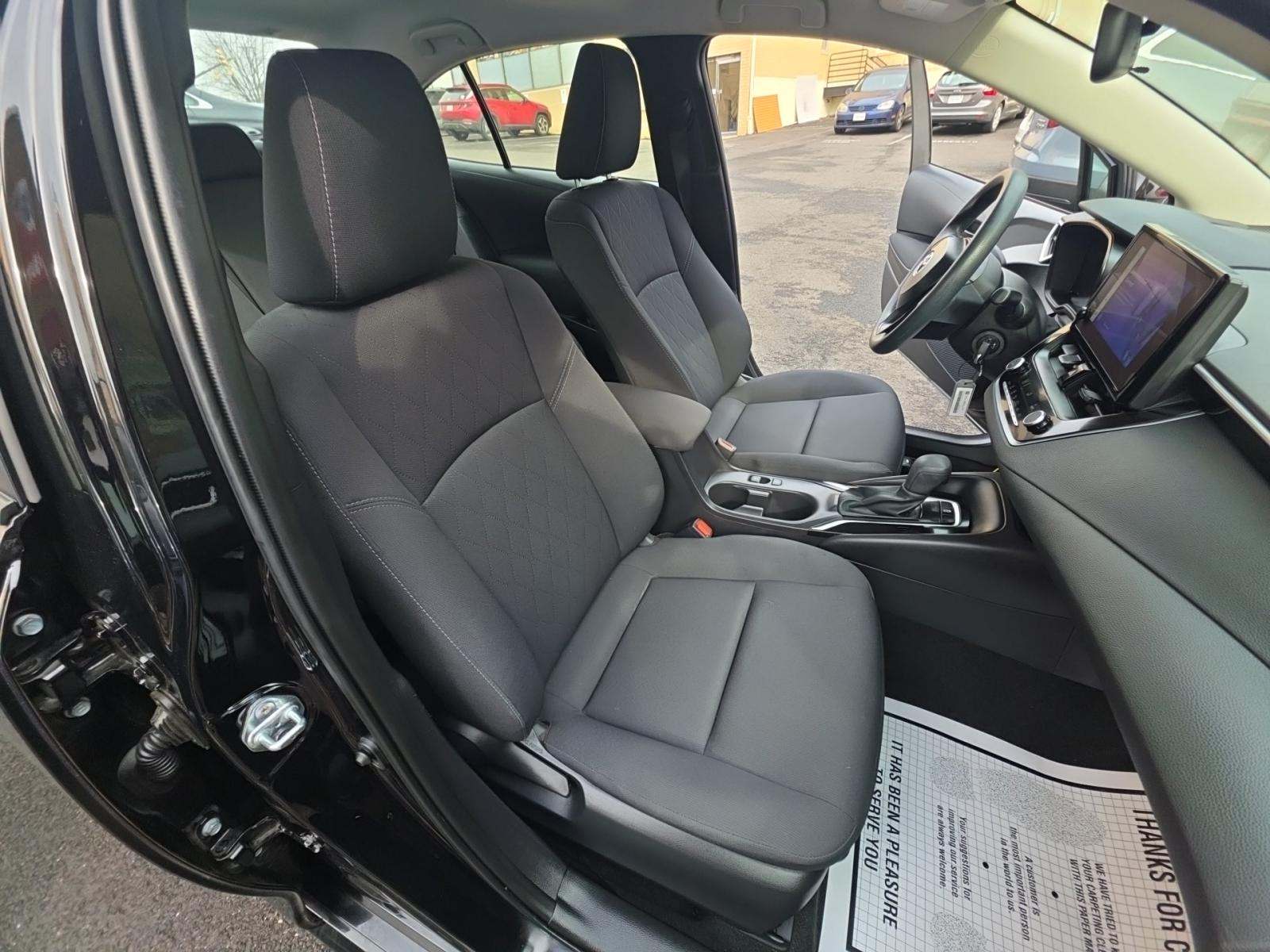 2025 Toyota Corolla LE FWD